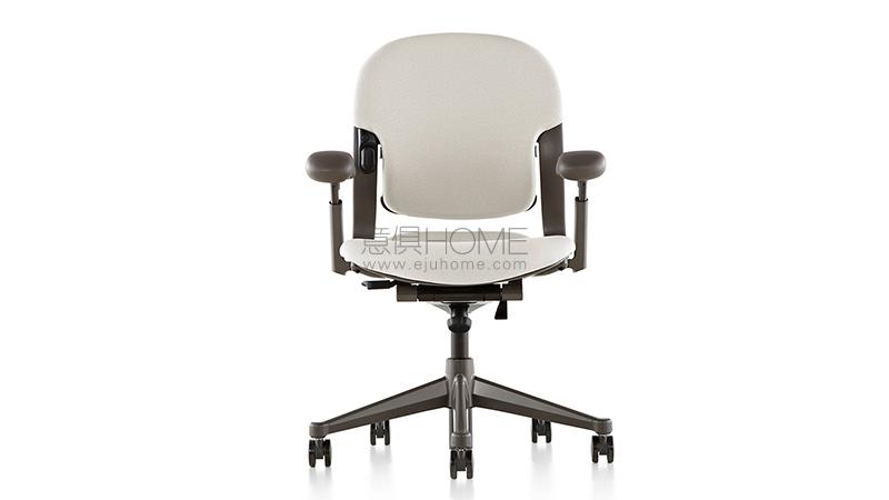 Equa 2 Chairs 椅子
