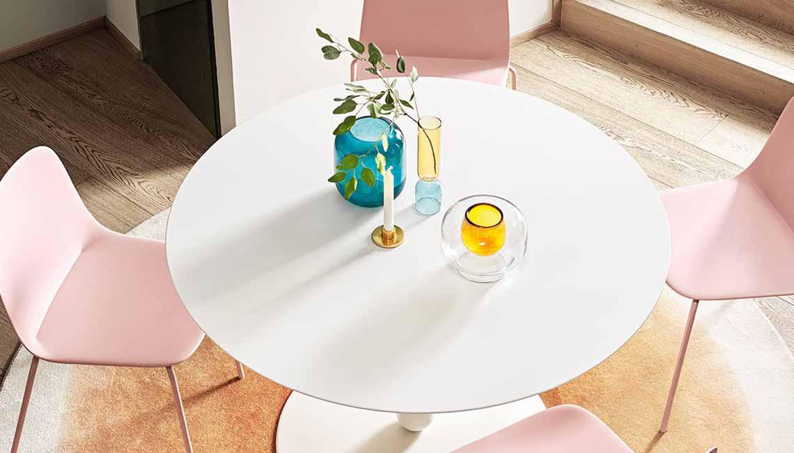 Metal and polypropylene chair金属椅子