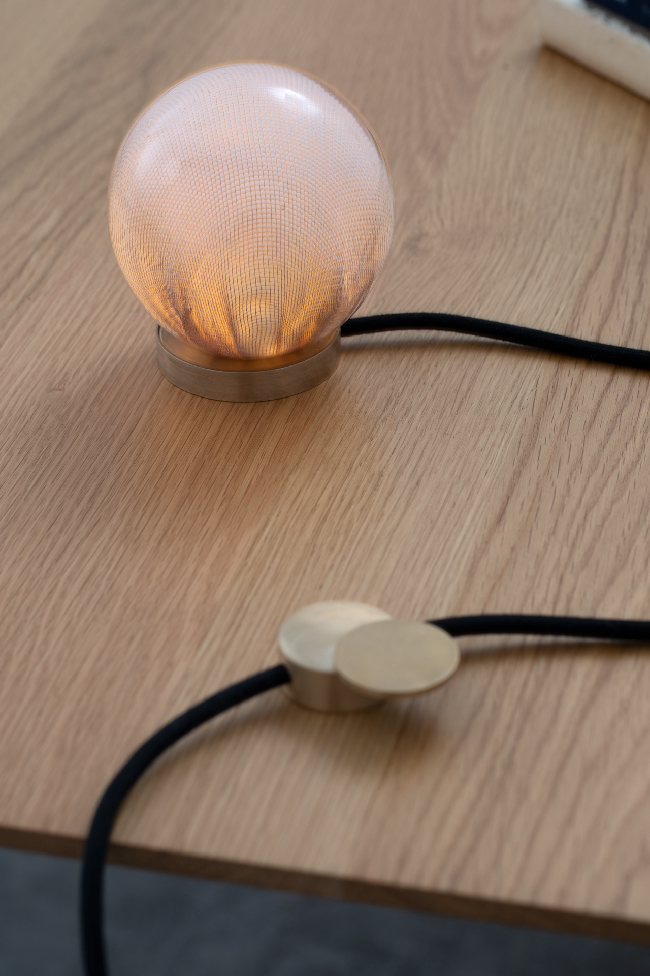 TABLE -84 TABLE LIGHT 台灯