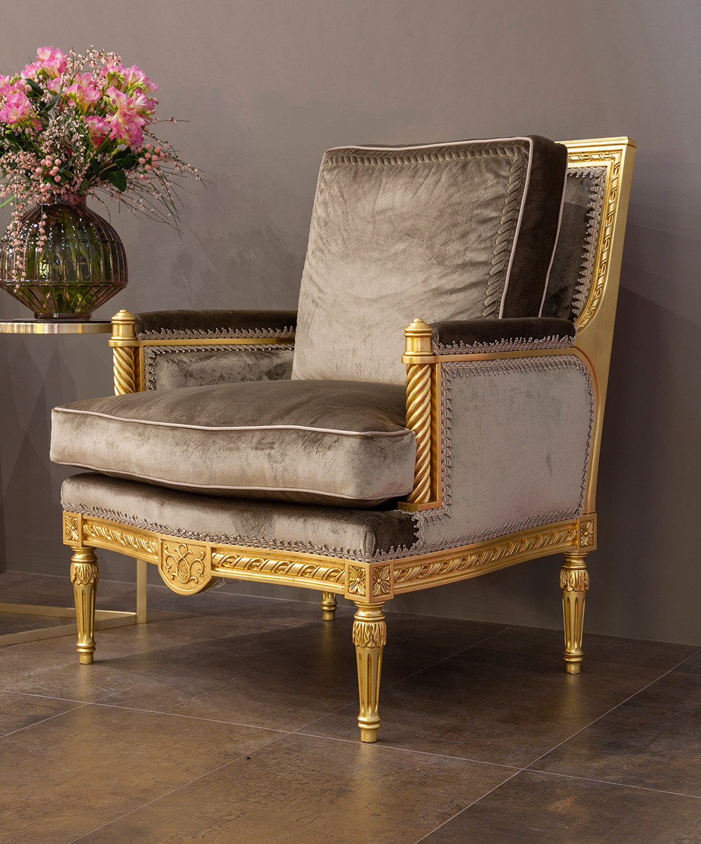 Medea280休闲椅